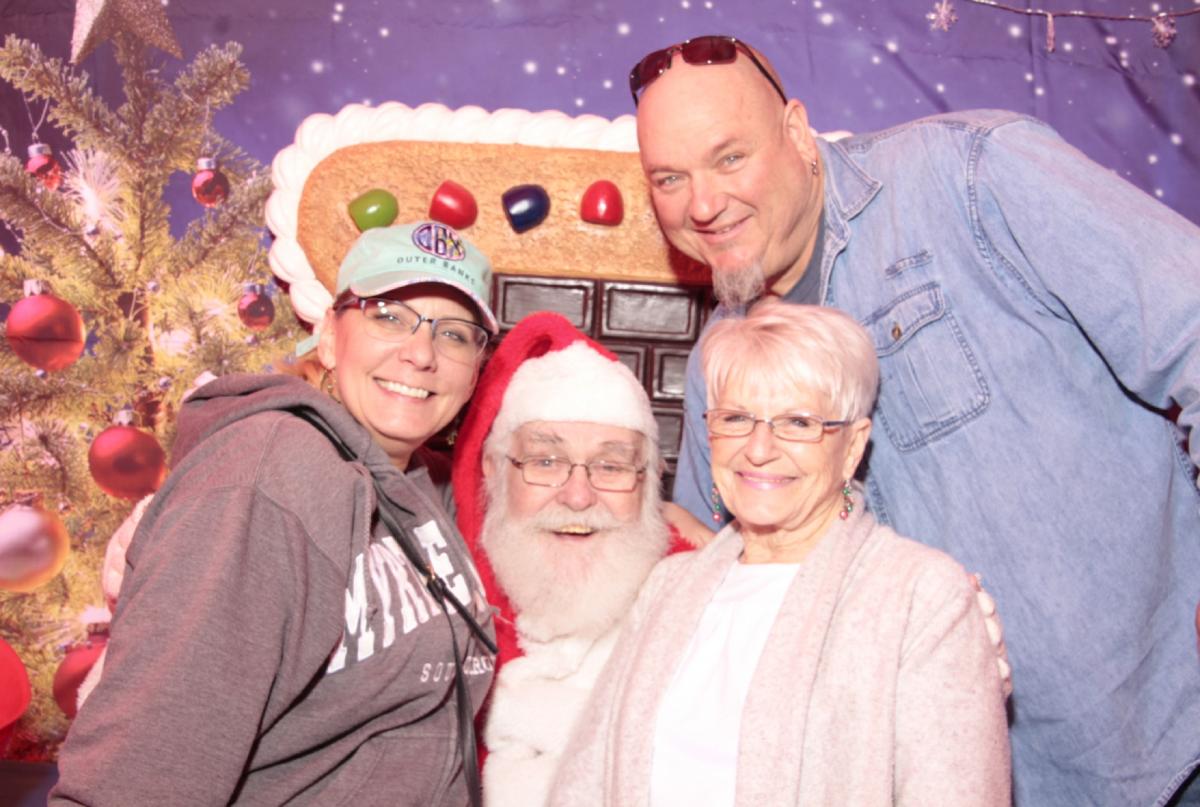 Shop & Dine with Santa 2018