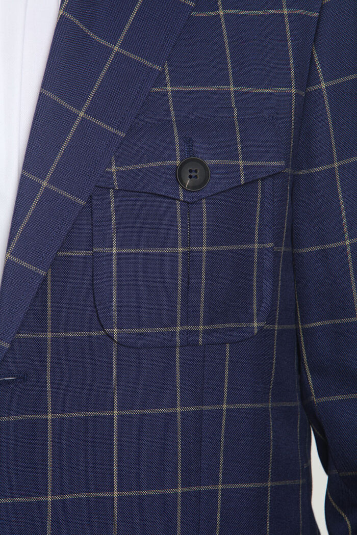 Box Plaid Jacket - Image 3